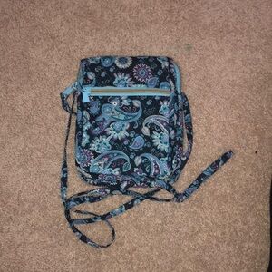 Stylish Paisley Crossbody Bag 💗